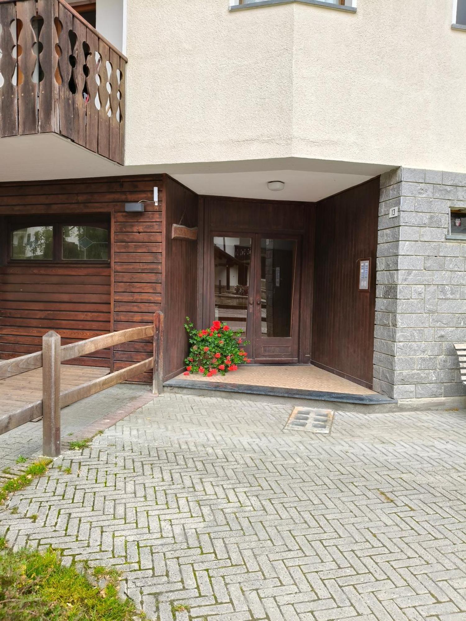 Champoluc Apartment Exterior foto